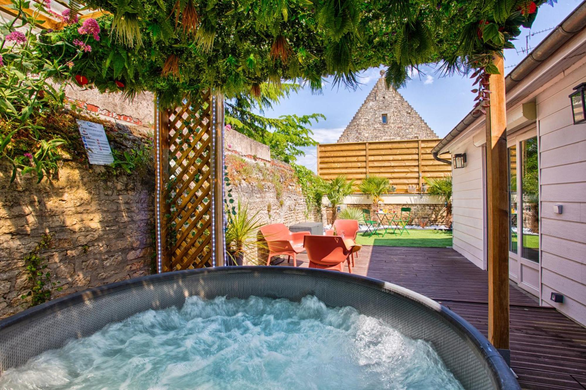 Appartement Fraichement Renovee - Jacuzzi Au Coeur De Caen Luaran gambar